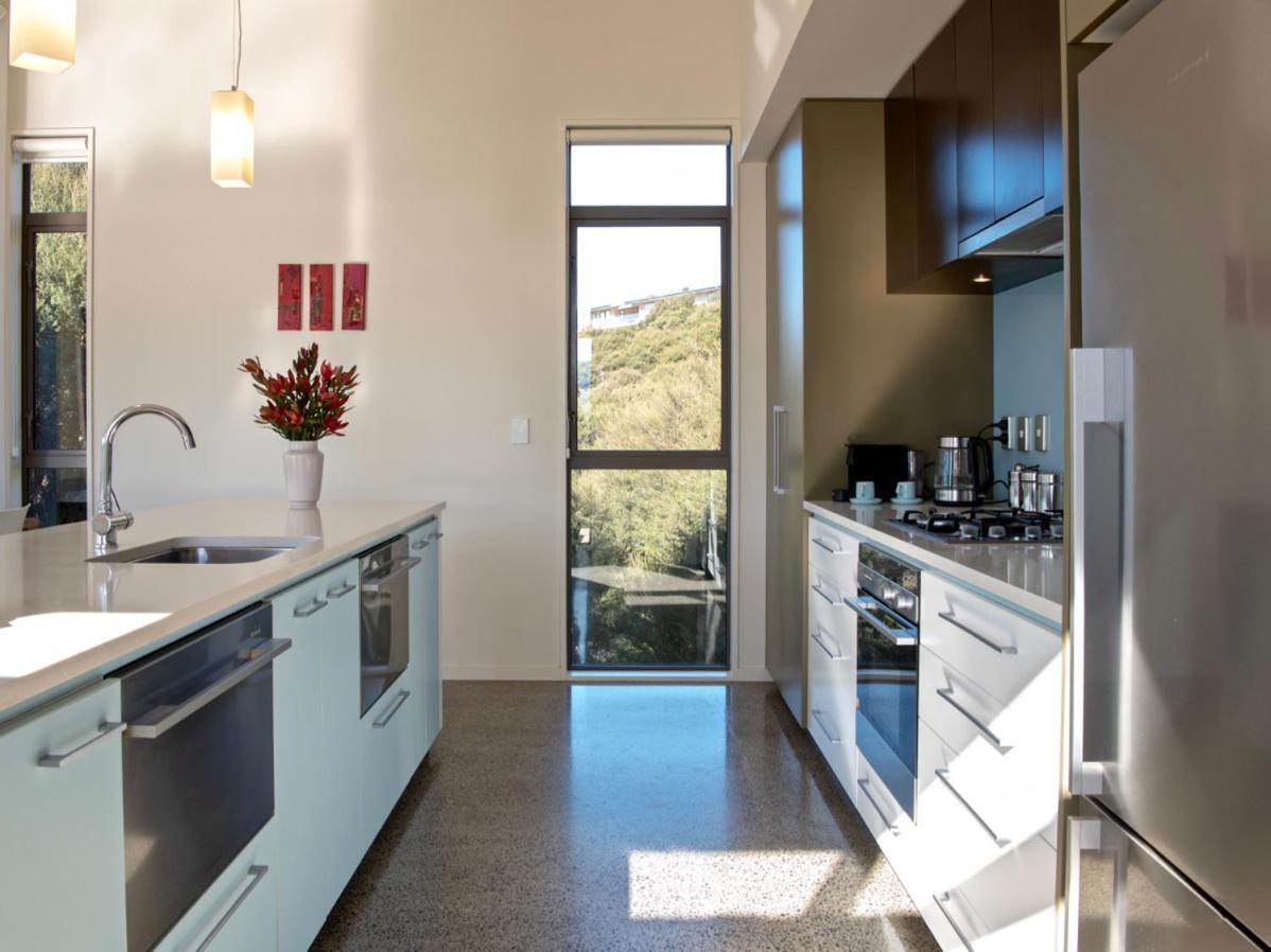 Kotare Point Paradise - Akaroa Holiday Home 외부 사진
