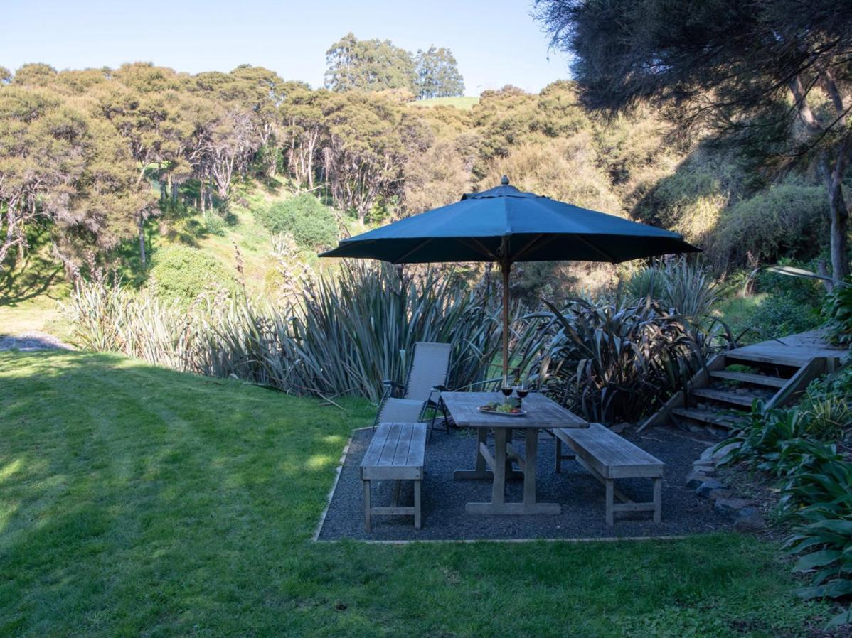 Kotare Point Paradise - Akaroa Holiday Home 외부 사진