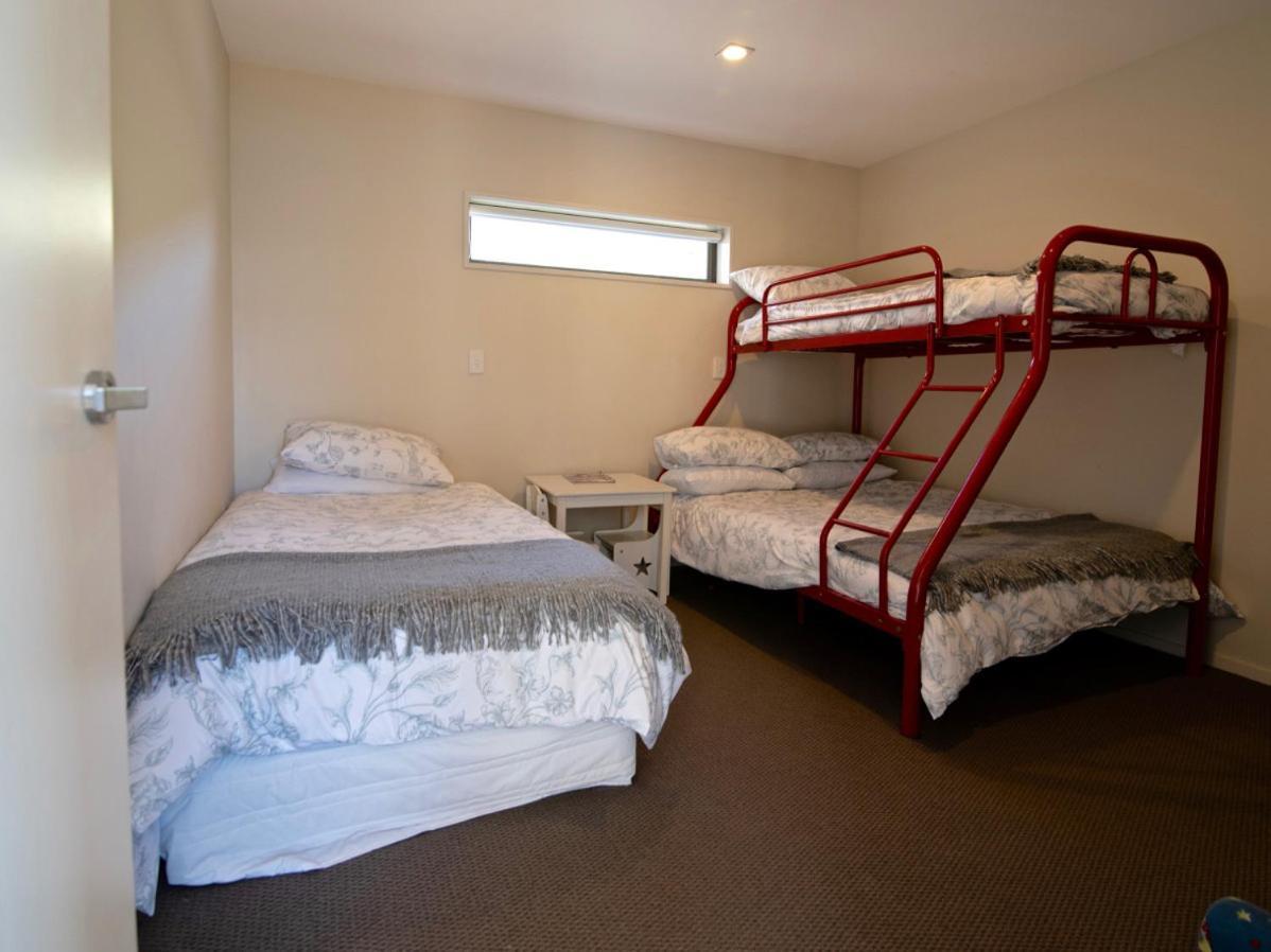 Kotare Point Paradise - Akaroa Holiday Home 외부 사진